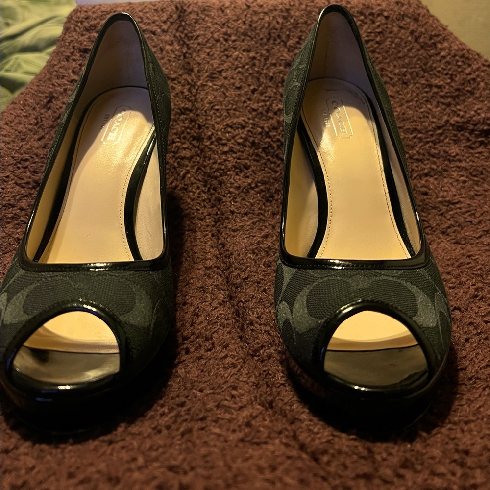 Coach Breana Heels